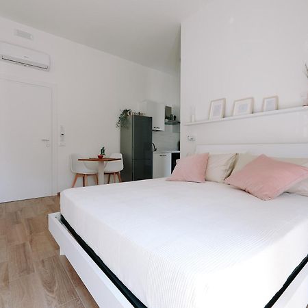 Primo Rent Room Mesagne Exterior photo